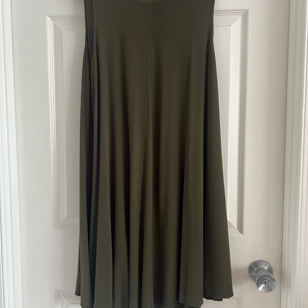silence + noise swing tank dress. Olive color. VERY GUC! Size Medium. - Picture 6 of 6